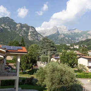 Apartment Mamma Ciccia - Casa Imperia, Mandello del Lario